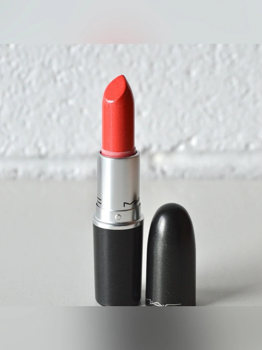 MAC Cosmetics Lipstick *PRETTY BOY* Rich Medium Coral Juice Summer Lips Like New